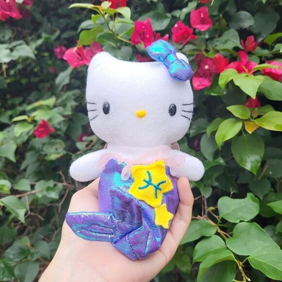 Pisces Hello Kitty Mermaid 2000 Dolls of the Zodiac Collection - Picture 1 of 6